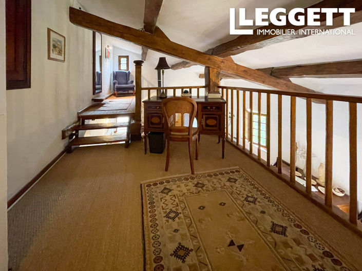 Image No.10-4 Bed House for sale