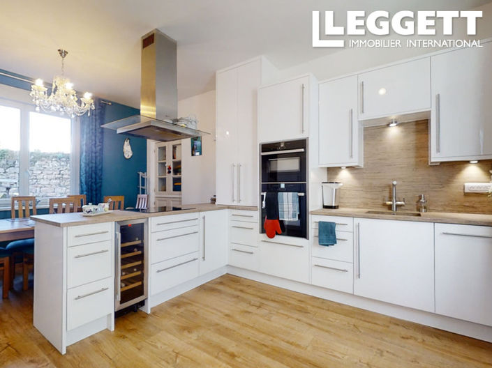 Image No.5-5 Bed House for sale