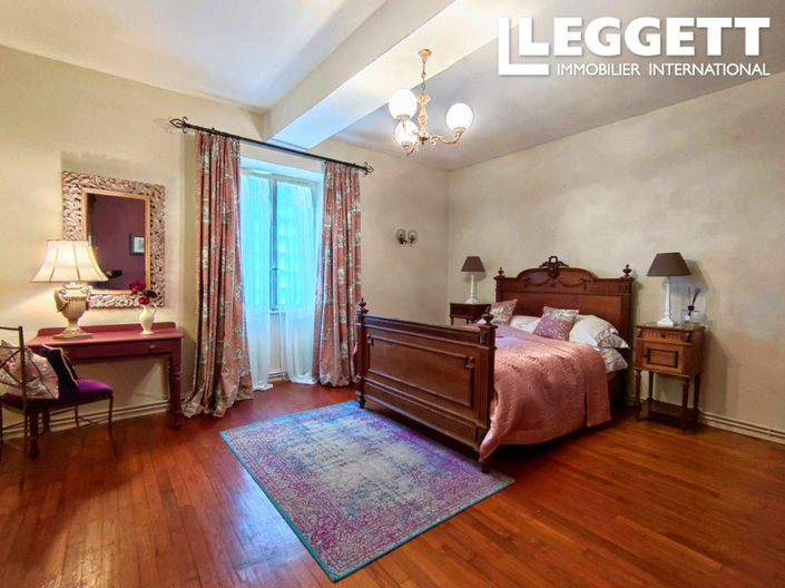 Image No.10-7 Bed Chateaux for sale