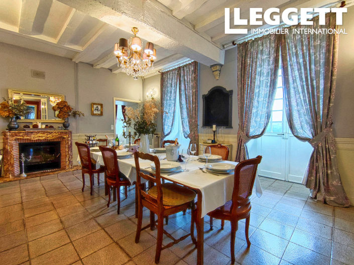 Image No.4-Châteaux de 7 chambres à vendre à Chamboret
