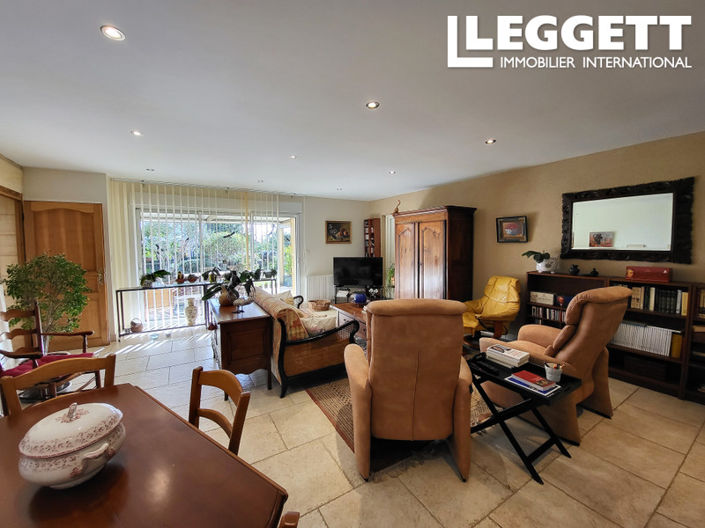 Image No.3-5 Bed House for sale