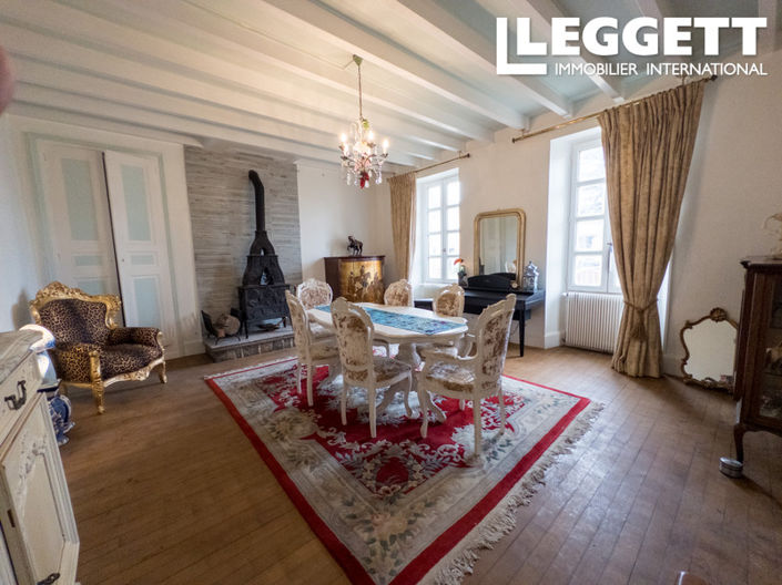 Image No.4-10 Bed House for sale