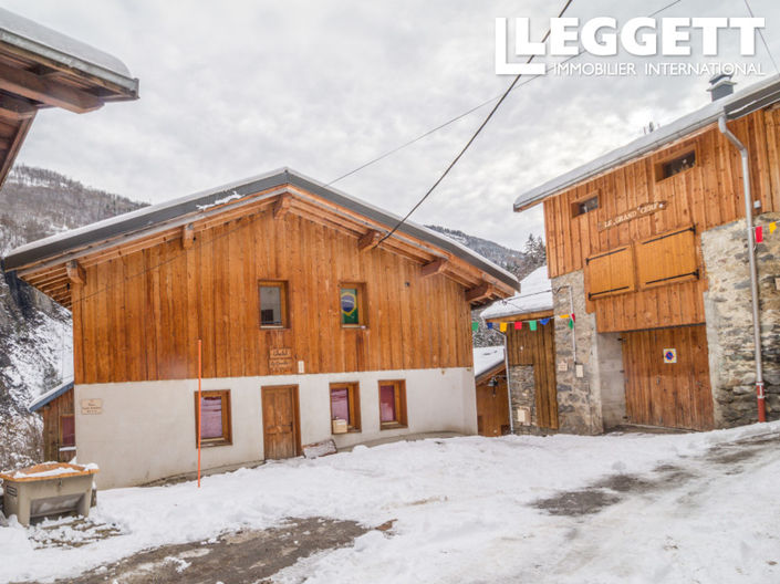 Image No.4-8 Bed House for sale