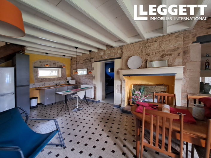 Image No.8-6 Bed House for sale