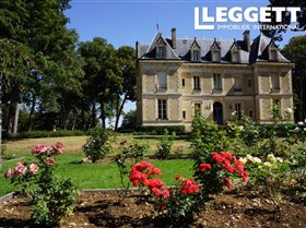 Image No.0-Châteaux de 18 chambres à vendre à Charentonnay