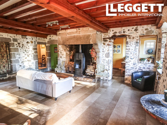 Image No.7-15 Bed House for sale