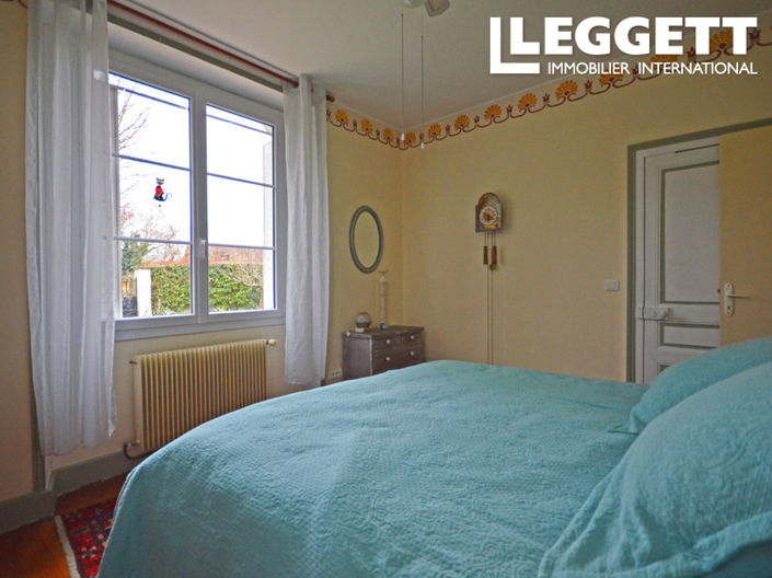 Image No.6-4 Bed House for sale