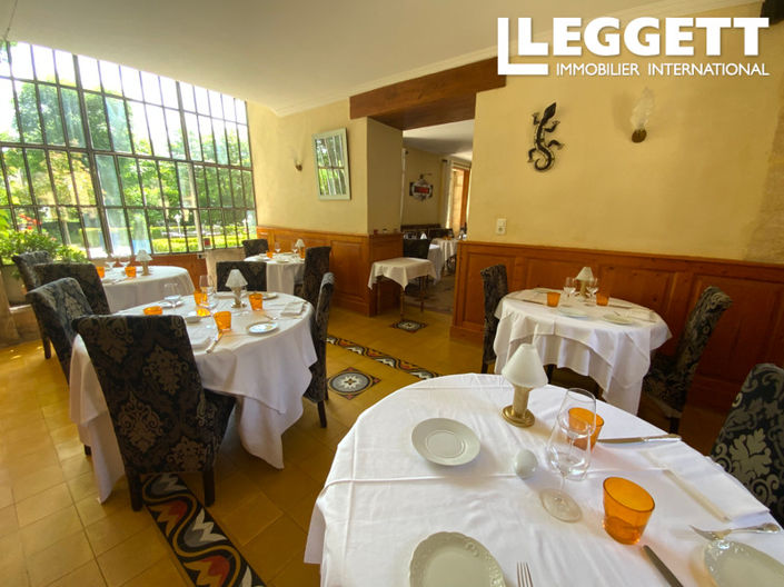 Image No.4-14 Bed Commercial for sale