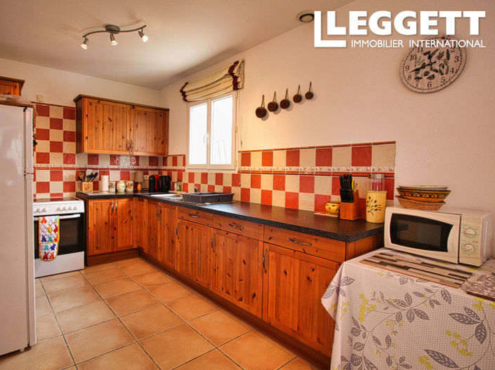 Image No.7-4 Bed House for sale