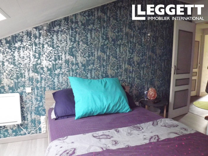 Image No.6-4 Bed House for sale