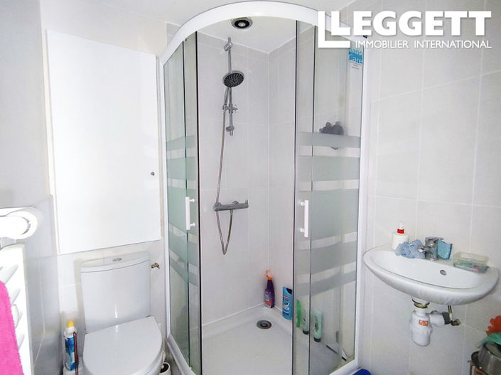 Image No.10-3 Bed House for sale