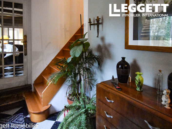 Image No.5-7 Bed House for sale