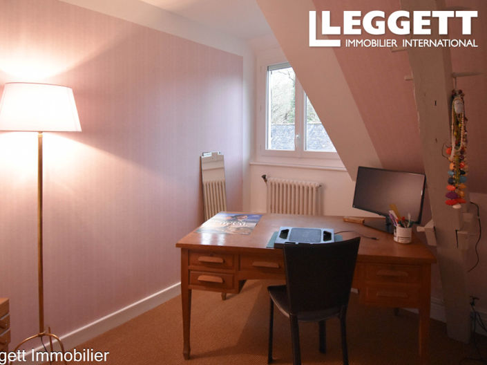 Image No.7-7 Bed House for sale