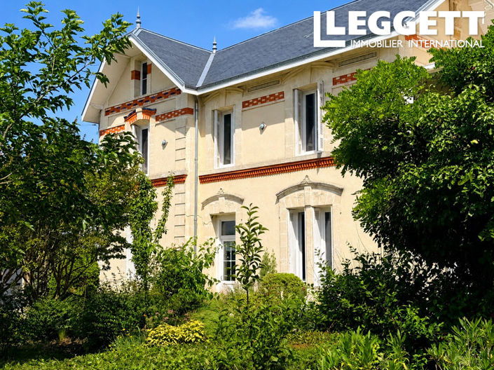 Image No.9-8 Bed House for sale