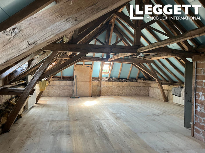 Image No.9-8 Bed House for sale