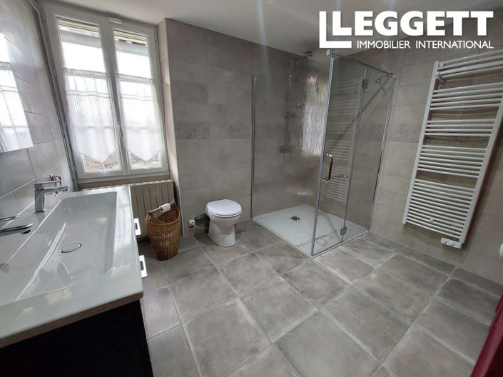 Image No.8-4 Bed House for sale