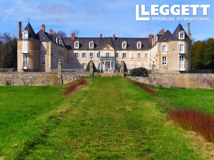 Image No.1-Châteaux de 2 chambres à vendre à Orléans