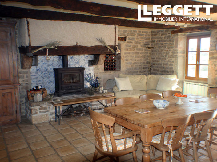 Image No.5-6 Bed House for sale