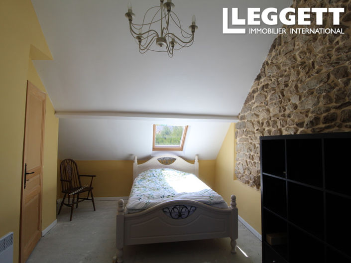 Image No.6-4 Bed House for sale