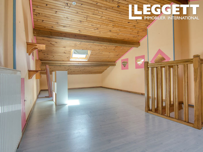 Image No.9-4 Bed House for sale