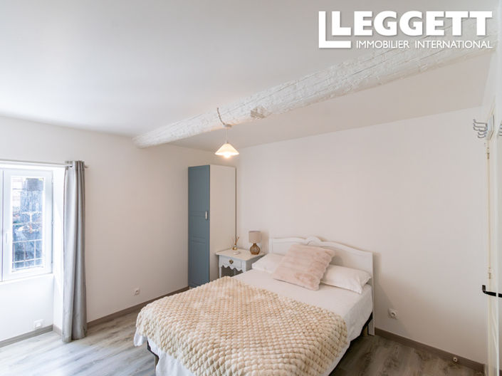 Image No.3-3 Bed House for sale