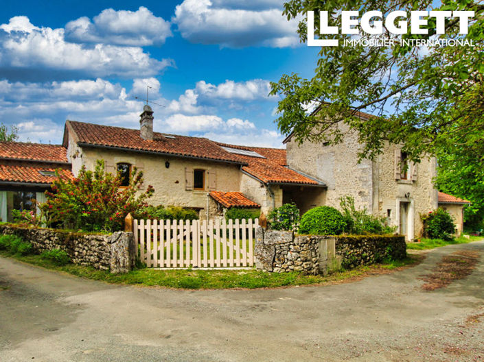 Image No.1-Maison de 6 chambres à vendre à Dordogne