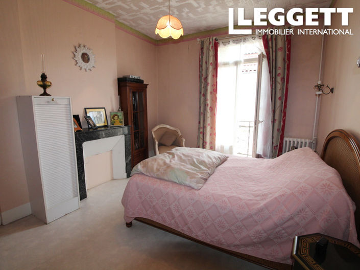 Image No.8-2 Bed House for sale