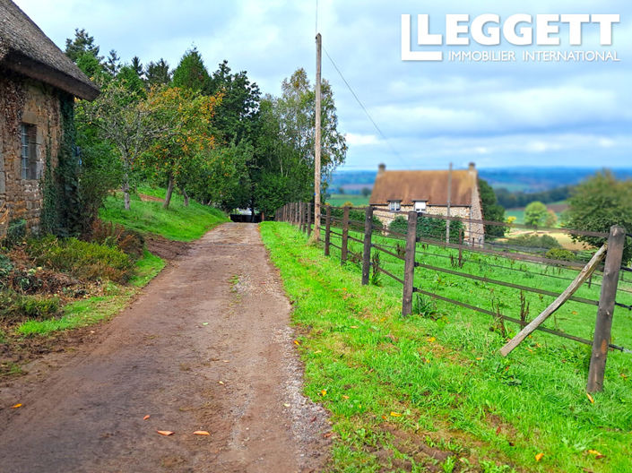 Image No.7-5 Bed House for sale