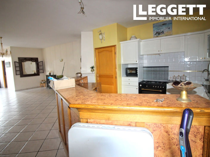 Image No.4-11 Bed House for sale