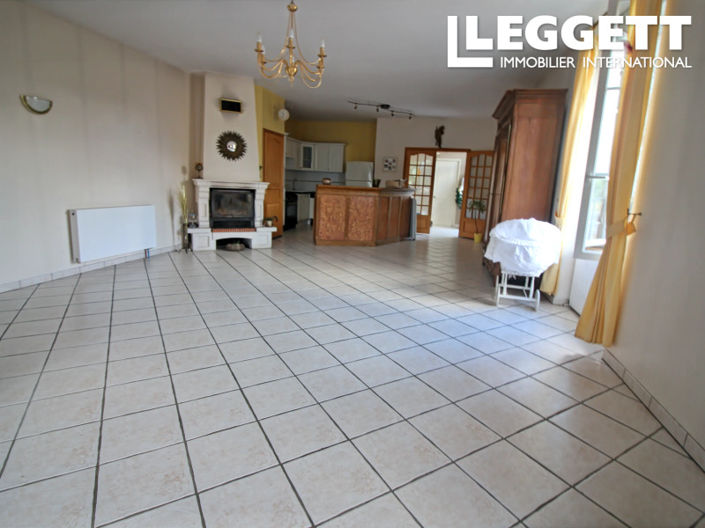 Image No.7-11 Bed House for sale