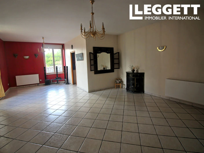 Image No.9-11 Bed House for sale