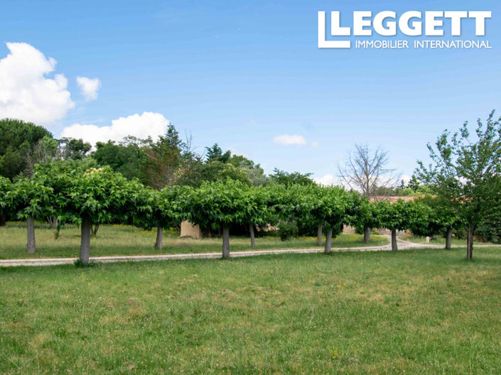 Image No.10-6 Bed House for sale