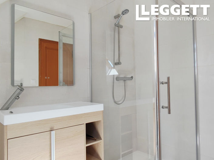 Image No.9-4 Bed House for sale