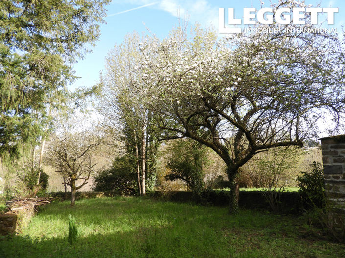 Image No.6-6 Bed House for sale