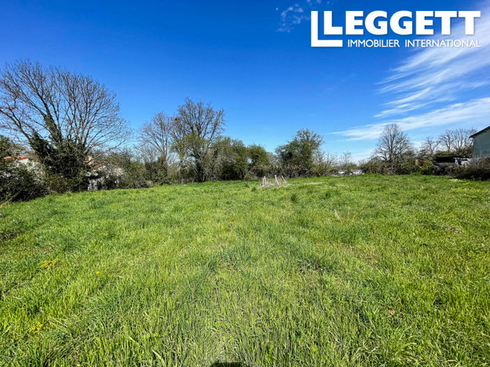 Image No.5-Terre à vendre à Oradour-Fanais