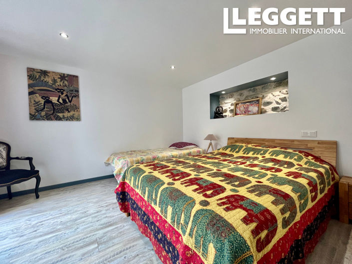 Image No.7-3 Bed House for sale