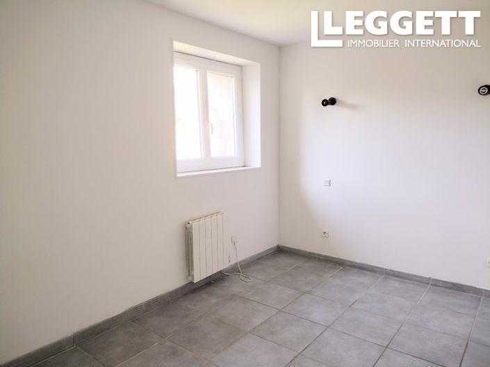 Image No.9-3 Bed House for sale