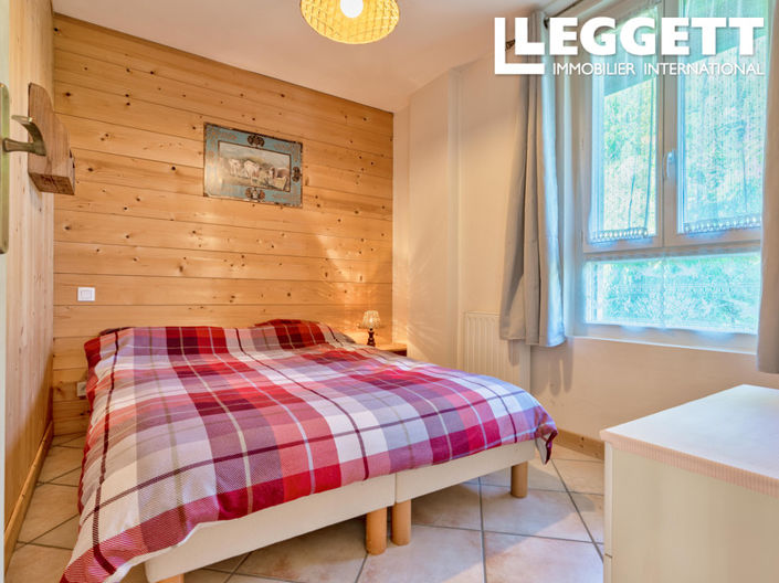 Image No.9-10 Bed House for sale