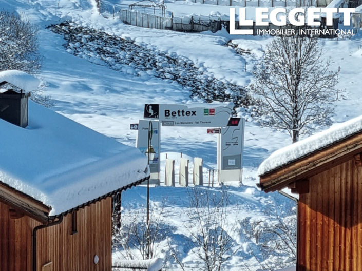 Image No.10-4 Bed House for sale