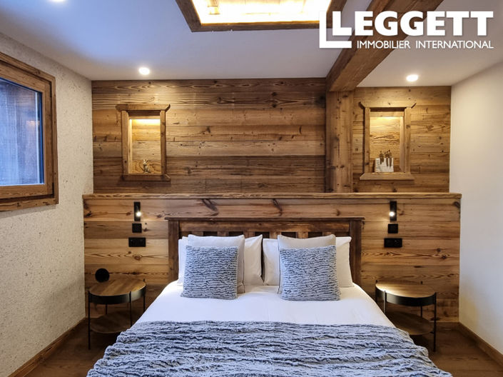 Image No.6-4 Bed House for sale