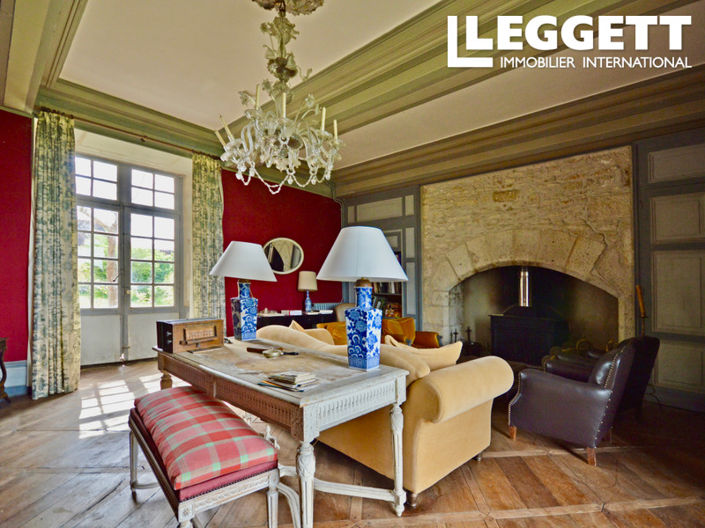 Image No.7-8 Bed Chateaux for sale