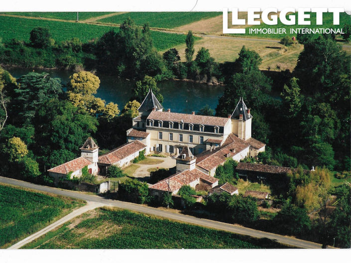 Image No.1-8 Bed Chateaux for sale