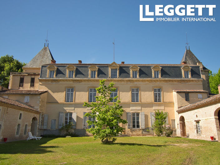 Image No.2-8 Bed Chateaux for sale