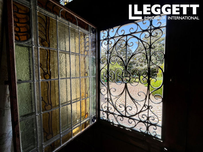 Image No.2-Maison de 5 chambres à vendre à Javerlhac-et-la-Chapelle-Saint-Robert