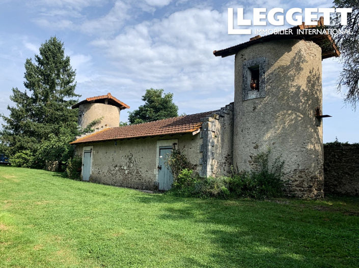 Image No.10-11 Bed Chateaux for sale