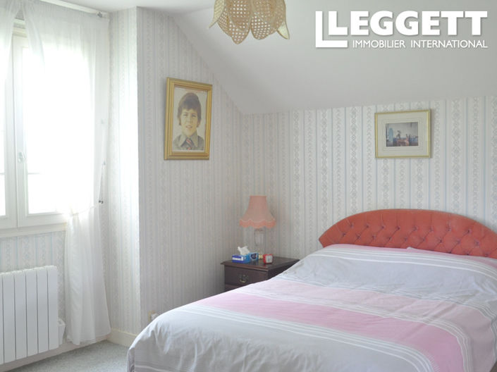 Image No.10-4 Bed House for sale