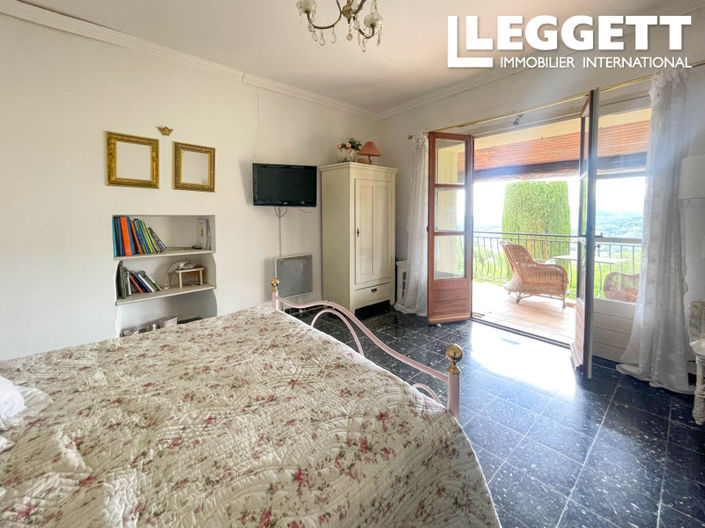 Image No.9-4 Bed House for sale