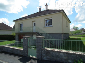 Image No.1-Maison de 3 chambres à vendre à Auzances