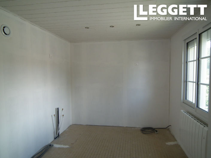 Image No.7-3 Bed House for sale