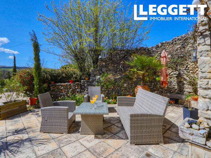 Image No.10-3 Bed House for sale